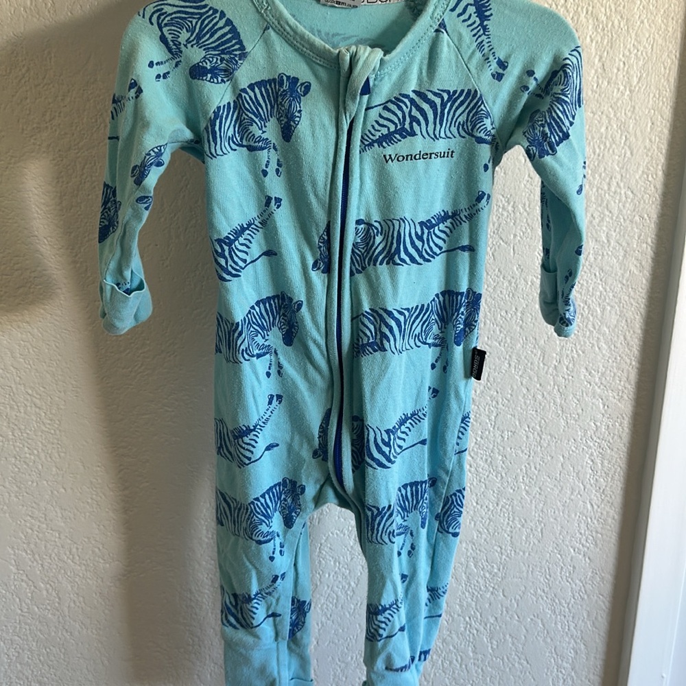 Bonds onesie 3-6m